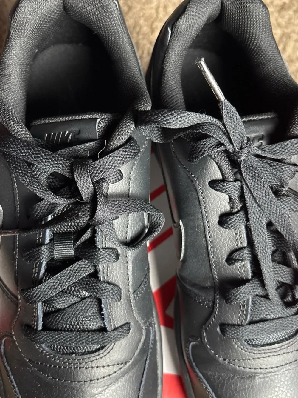 Nike low top